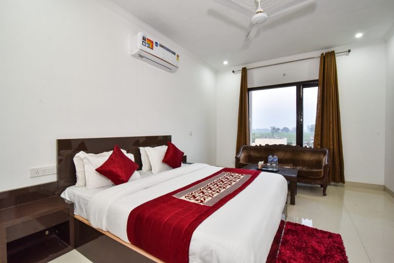 Hotel Royal Place, Tarn Taran