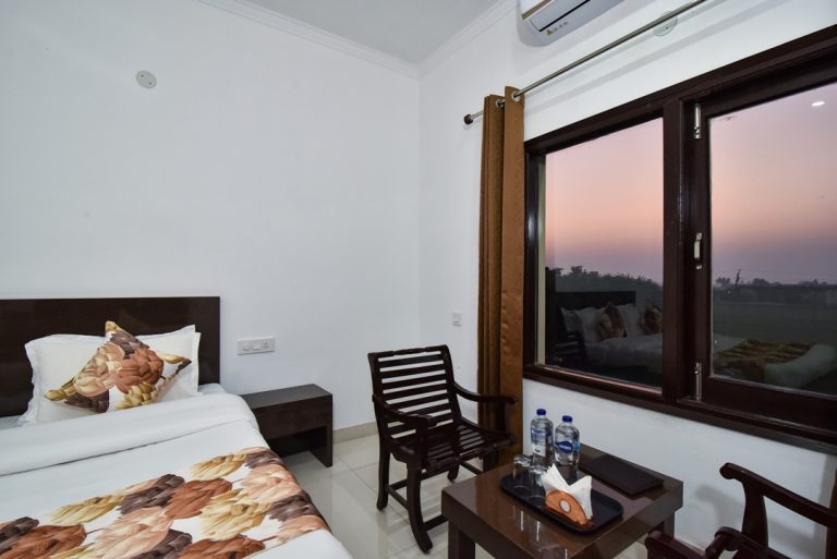 Hotel Royal Place, Tarn Taran