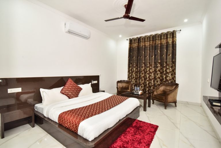 Hotel Royal Place, Tarn Taran